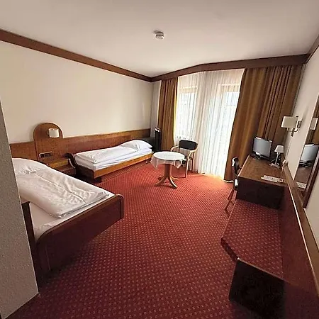 Post Hotel 4*